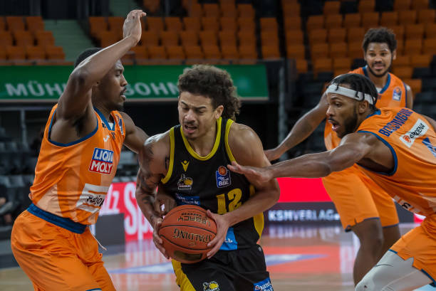 鸟在联赛中 鸟在联赛中