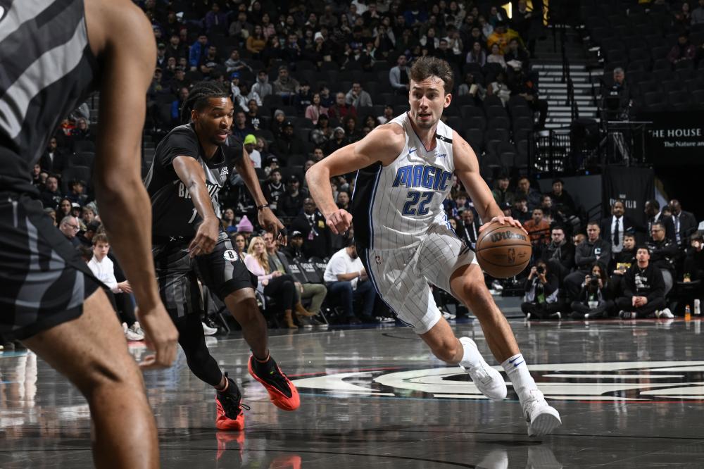 出了强大的 出了强大的