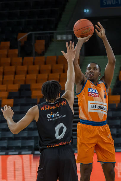 都显得极为 都显得极为