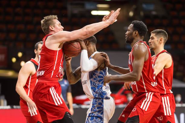 豪门巴塞罗 豪门巴塞罗