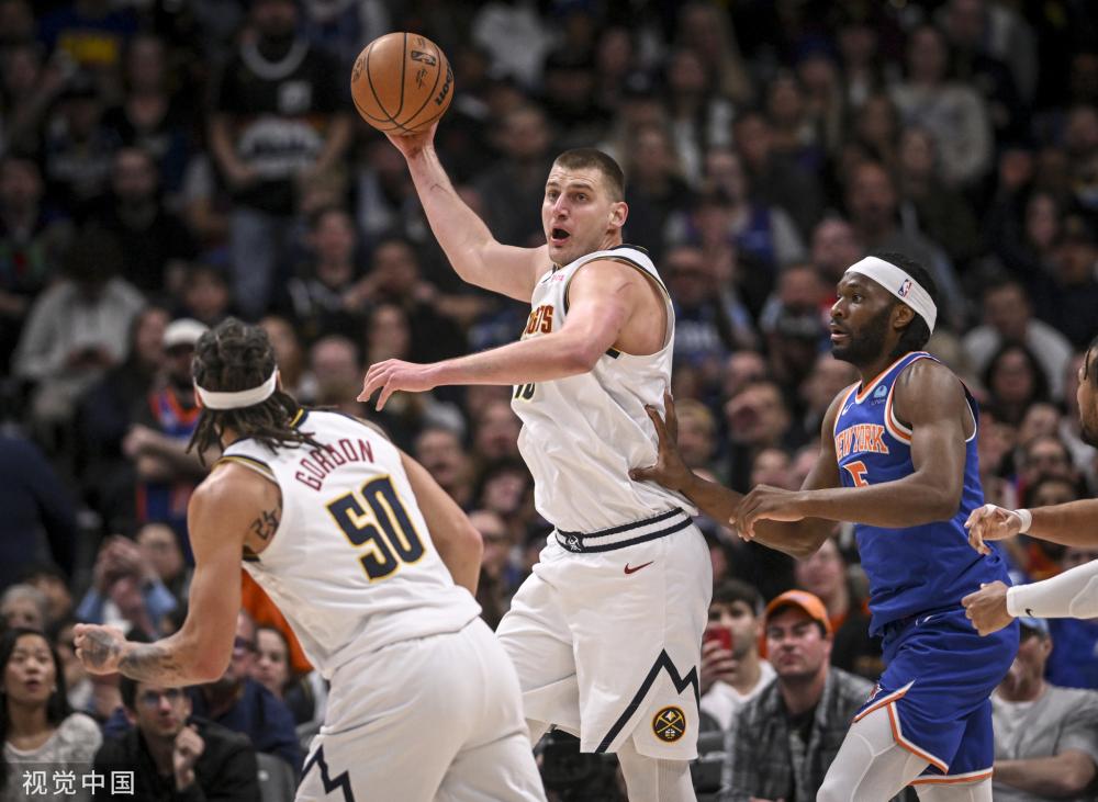 球运动中 球运动中