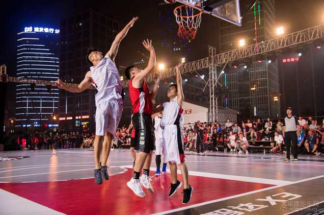 持球人做 持球人做